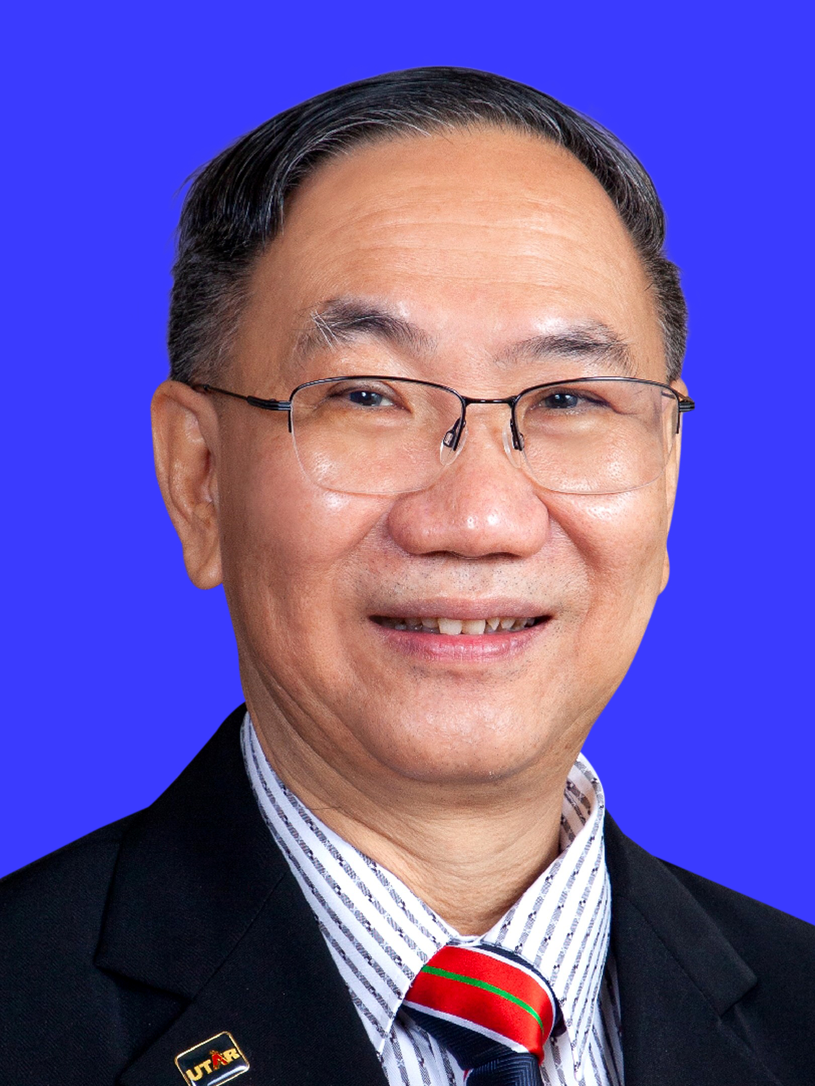 Prof Chuah Hean Teik-7 (blue)